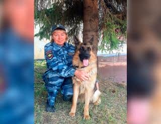 Полицейская собака Варя нашла исчезнувшую старушку